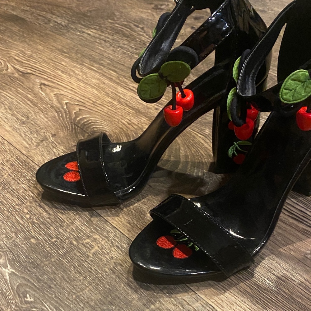 Black Cherry Embellished Women's Heels - Picture 6 of 9